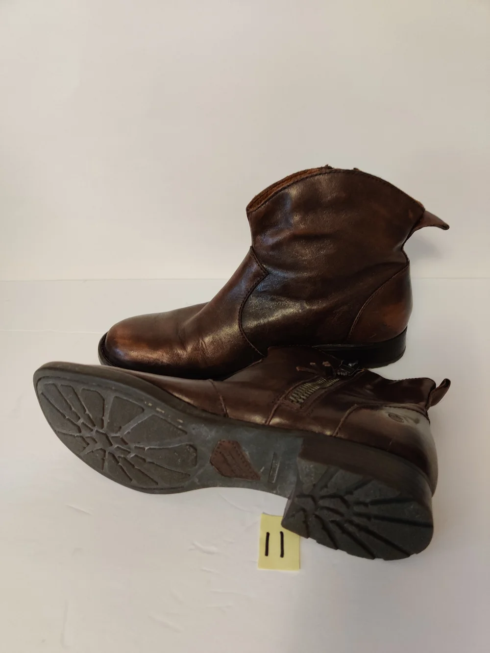 Born classic brown